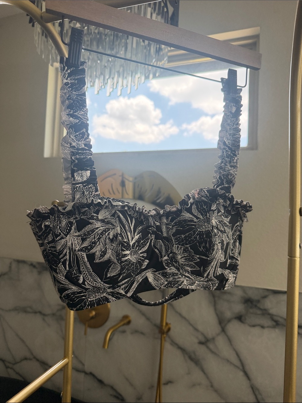 Time and Tru Black and White Floral Underwire Bikini Top